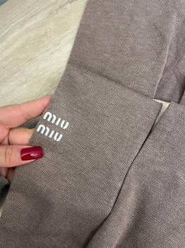 Колготки Miu Miu Артикул BMS-136220. Вид 3
