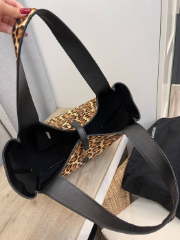 Сумка женская Yves Saint Laurent Артикул BMS-136235. Вид 3