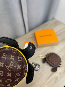 Брелок Louis Vuitton Артикул BMS-136247. Вид 5