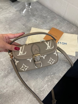 Сумка женская Louis Vuitton Артикул BMS-136248. Вид 1