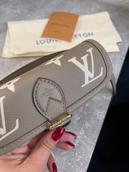 Сумка женская Louis Vuitton Артикул BMS-136248. Вид 8