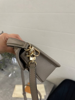 Сумка женская Louis Vuitton Артикул BMS-136248. Вид 9