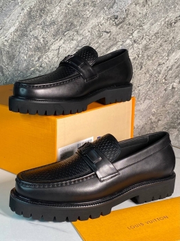 Лоферы Louis Vuitton Артикул BMS-136260. Вид 3