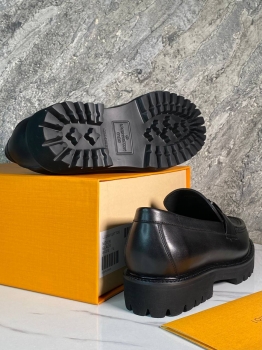 Лоферы Louis Vuitton Артикул BMS-136260. Вид 4