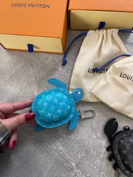 Брелок Louis Vuitton Артикул BMS-136292. Вид 2