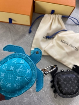 Брелок Louis Vuitton Артикул BMS-136292. Вид 5