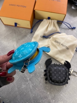Брелок Louis Vuitton Артикул BMS-136292. Вид 6