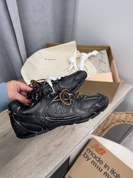 Кроссовки  Miu Miu Артикул BMS-136305. Вид 1