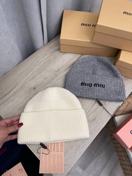 Шапка Miu Miu Артикул BMS-136321. Вид 3