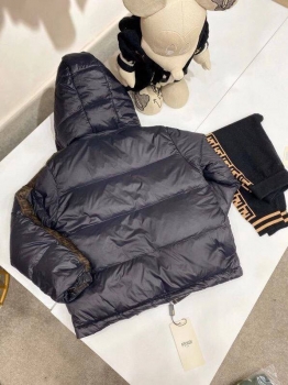 Пуховик Fendi Артикул BMS-136422. Вид 2