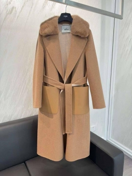 Пальто Fendi Артикул BMS-136397. Вид 1