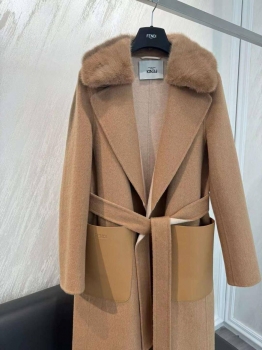 Пальто Fendi Артикул BMS-136397. Вид 2