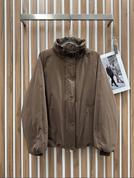 Куртка женская  Brunello Cucinelli Артикул BMS-136475. Вид 1