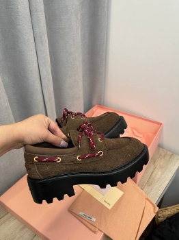 Замшевые лоферы Miu Miu Артикул BMS-136478. Вид 4