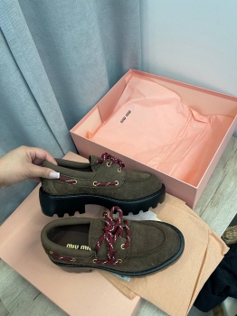 Замшевые лоферы Miu Miu Артикул BMS-136478. Вид 7