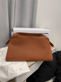 Кожаный клатч   Margaux EW The Row Артикул BMS-136484. Вид 1
