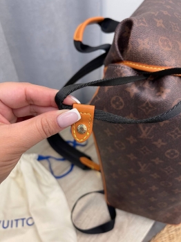 Рюкзак  Louis Vuitton Артикул BMS-136565. Вид 3