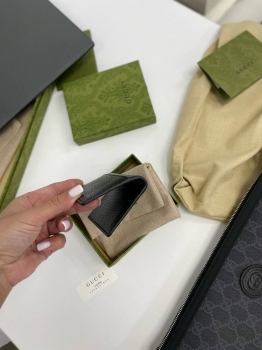 Картхолдер  Gucci Артикул BMS-136636. Вид 3