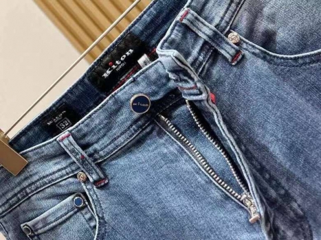 Джинсы Kiton Артикул BMS-136656. Вид 3