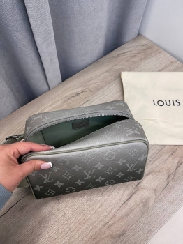 Косметичка Louis Vuitton Артикул BMS-136670. Вид 4