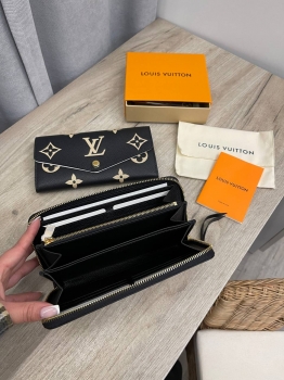 Кошелёк Louis Vuitton Артикул BMS-136701. Вид 4