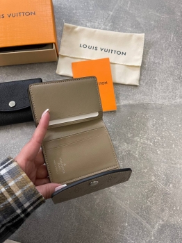 Кошелёк Louis Vuitton Артикул BMS-136706. Вид 3