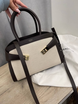 Сумка женская  FERRAGAMO  Артикул BMS-136857. Вид 2