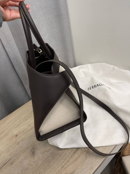 Сумка женская  FERRAGAMO  Артикул BMS-136857. Вид 3