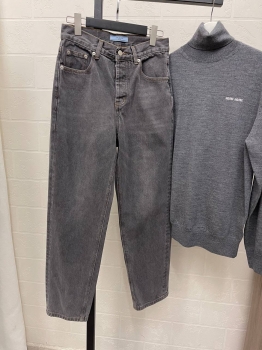Джинсы  Prada Артикул BMS-136868. Вид 1