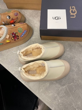 UGG  Ugg Australia Артикул BMS-136920. Вид 2