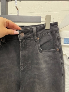 Джинсы Prada Артикул BMS-136937. Вид 2