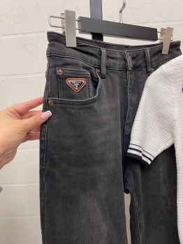 Джинсы Prada Артикул BMS-136937. Вид 3