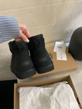 UGG  Ugg Australia Артикул BMS-136992. Вид 2
