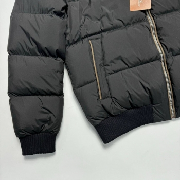 Пуховик  Loro Piana Артикул BMS-136997. Вид 2