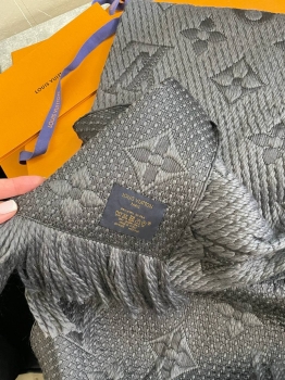Шарф Louis Vuitton Артикул BMS-137003. Вид 3