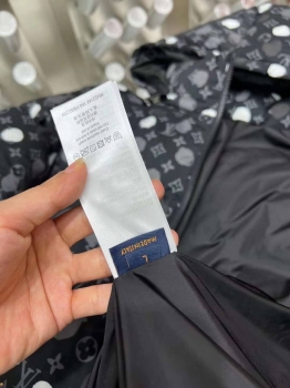 Пуховик Louis Vuitton Артикул BMS-137043. Вид 3