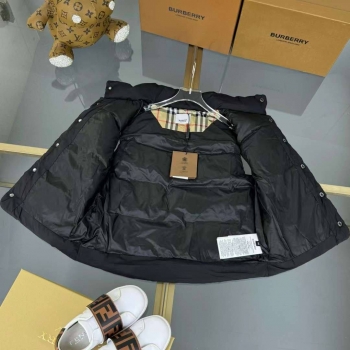 Жилет Burberry Артикул BMS-137281. Вид 2