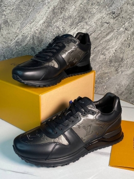 Кроссовки  Louis Vuitton Артикул BMS-137298. Вид 1