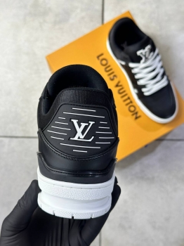 Кроссовки  Louis Vuitton Артикул BMS-137307. Вид 4