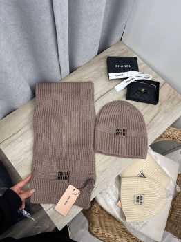 Комплект  Miu Miu Артикул BMS-137341. Вид 1
