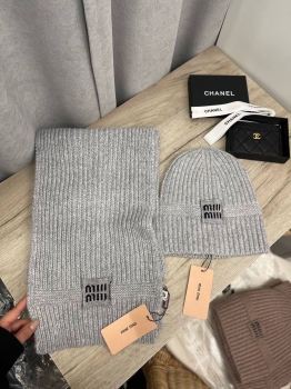Комплект  Miu Miu Артикул BMS-137339. Вид 1