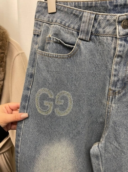 Джинсы  Gucci Артикул BMS-137166. Вид 2