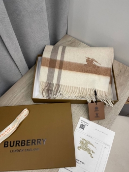 Шарф Burberry Артикул BMS-137363. Вид 3