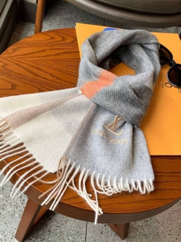 Шарф Louis Vuitton Артикул BMS-137417. Вид 2
