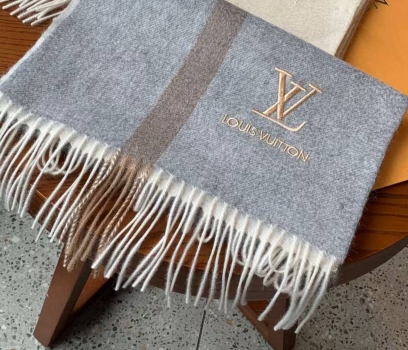 Шарф Louis Vuitton Артикул BMS-137417. Вид 3