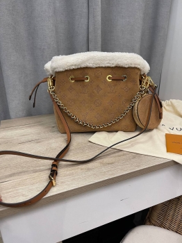 Сумка женская Louis Vuitton Артикул BMS-137451. Вид 2