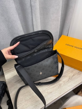 Мессенджер Louis Vuitton Артикул BMS-137457. Вид 8