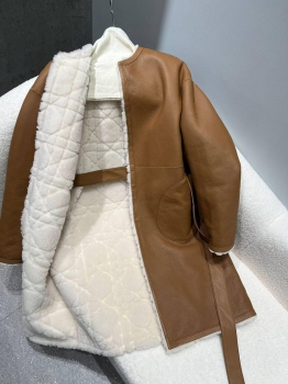 Двухсторонняя дубленка Christian Dior Артикул BMS-137480. Вид 2