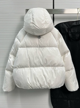 Пуховик Prada Артикул BMS-137503. Вид 5