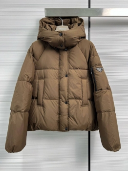 Пуховик Prada Артикул BMS-137502. Вид 1